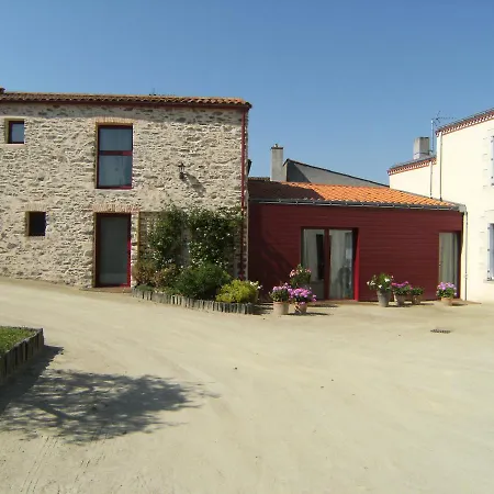 Domaine Du Fief Aux Dames Alojamento de Acomodação e Pequeno-almoço 3*